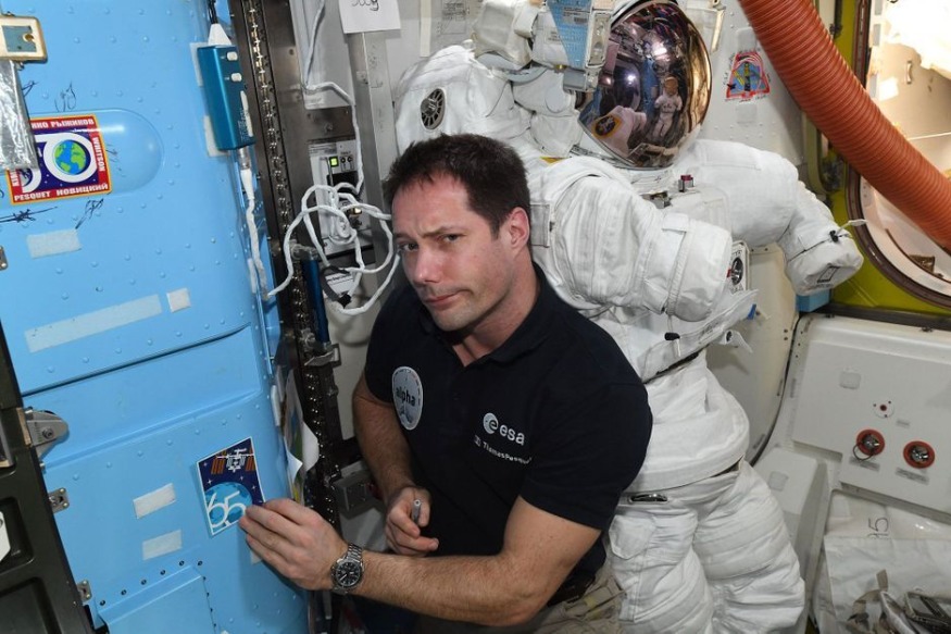 L'astronaute français Thomas Pesquet et ses coéquipiers ont amerri au large de la Floride