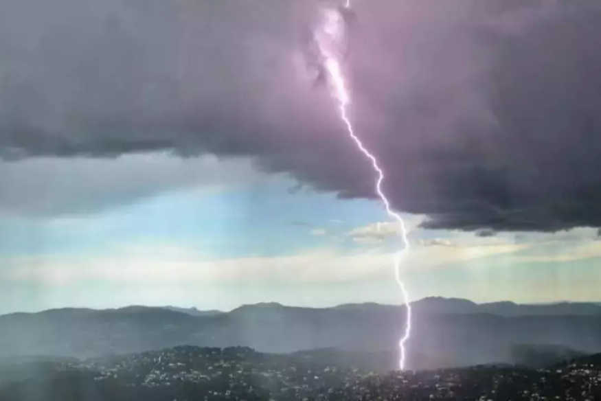 Le Var en vigilance jaune aux orages ce lundi, jusqu'à 20°C attendus