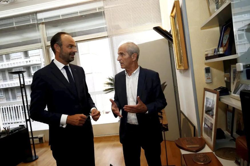 On sait qui va remettre la Légion d'honneur à Hubert Falco