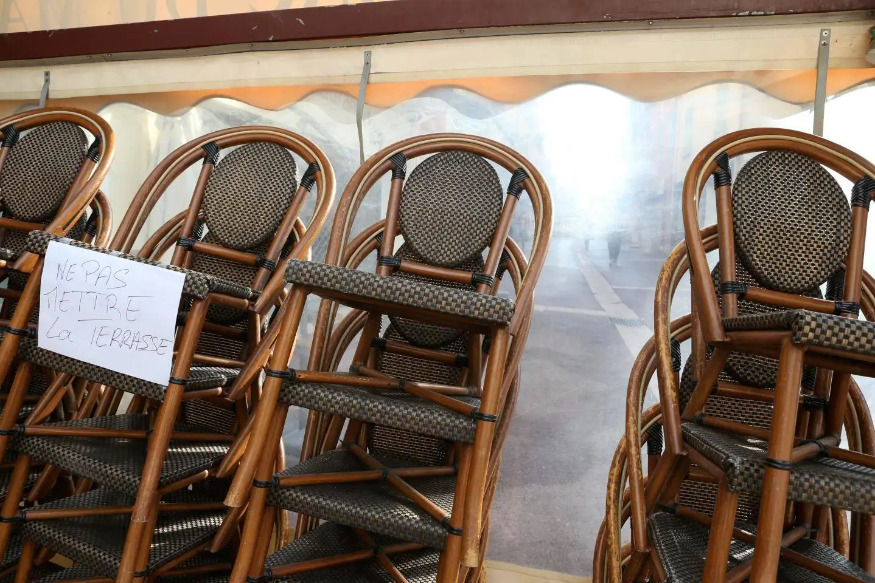 Covid-19 : après minuit, restaurants et bars restent fermés dans le Var